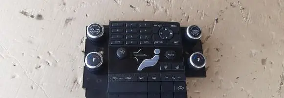Volvo S80 Climate control unit 30774372