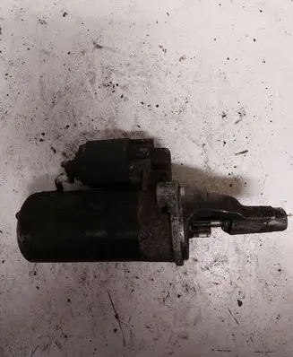Audi A4 S4 B5 8D Starter motor 0001109021