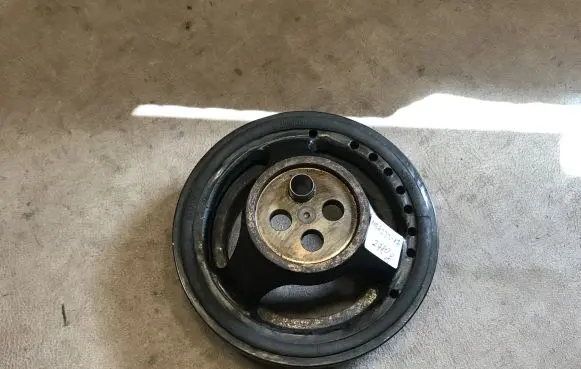 Mercedes-Benz E W212 Crankshaft pulley 201612G0