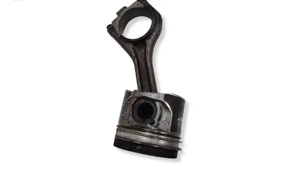 Jaguar F-Pace Piston with connecting rod 083155