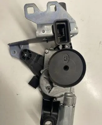 BMW 5 F10 F11 Tailgate window lock/catch/latch 1397020129 7207046 20100909