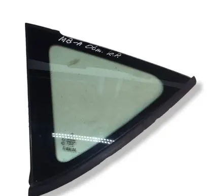 Mercedes-Benz A W169 Rear side window 43R001583 E000199