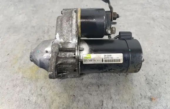 Opel Zafira A Starter motor 09130838