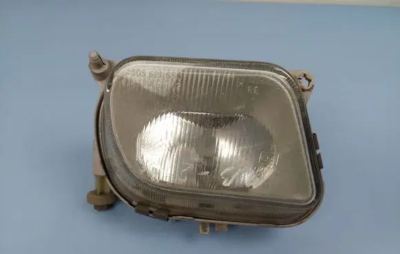 Mercedes-Benz E W210 Front fog light 0305050002 A2108200256