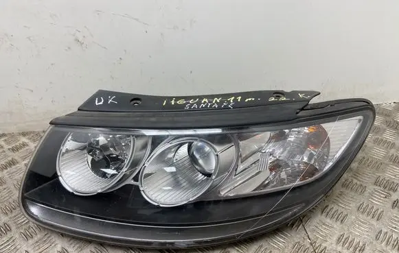 Hyundai Santa Fe Headlight/headlamp