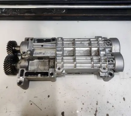 Nissan Pathfinder R51 Oil pump 