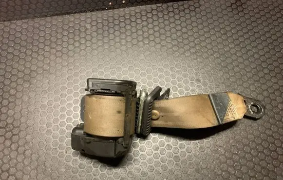 Volvo C70 Rear seatbelt 570430800F 9090C