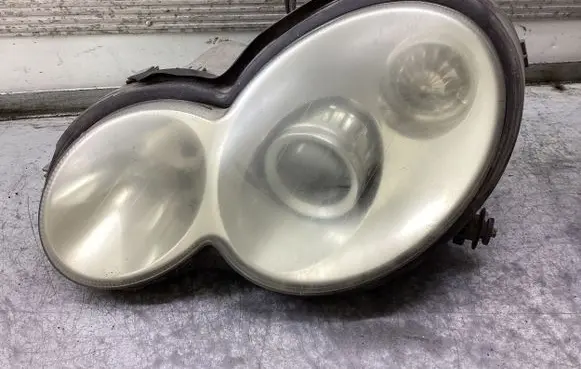 Mercedes-Benz C W203 Headlight/headlamp 15694100