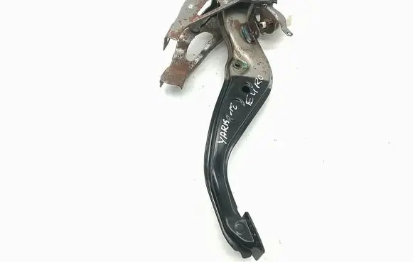 Toyota Yaris Brake pedal