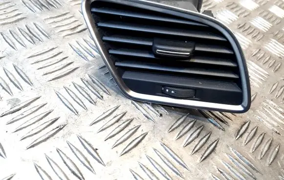 Audi Q3 8U Dashboard side air vent grill/cover trim 8U1820902B