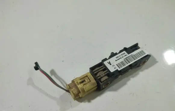 Nissan Almera Tino Airbag deployment crash/impact sensor 98830AY000