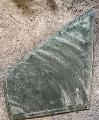 Renault Scenic RX Front door vent window glass four-door 