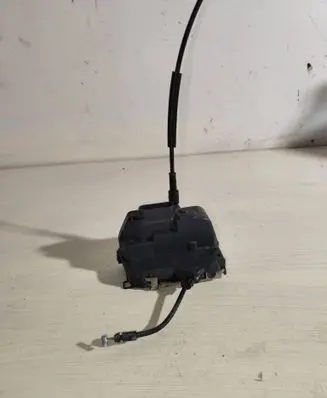 Renault Laguna II Front door lock 2410071414