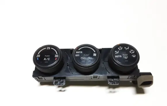 Suzuki XL7 I Climate control unit 9561054J02 5037223493 38618