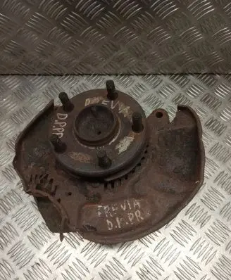 Toyota Previa (XR10, XR20) I Front wheel hub