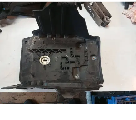 Volvo S60 Battery tray 31299569