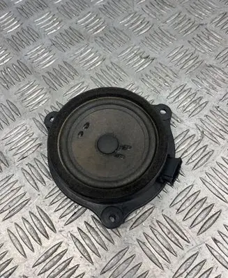 Audi A6 S6 C6 4F Front door speaker