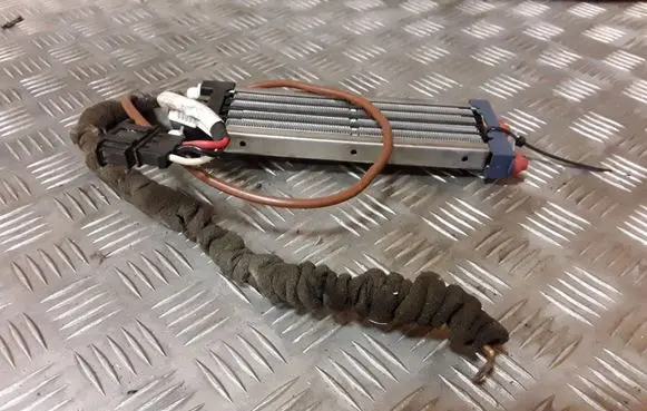 Skoda Superb B5 (3U) Electric cabin heater radiator 3B0963235 664324J 5562844