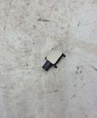 Mercedes-Benz ML W164 Airbag deployment crash/impact sensor 0038202826 402787 310702