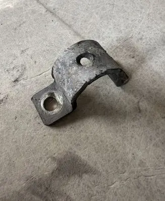 Mitsubishi Space Star Sway bar bush bracket, front 