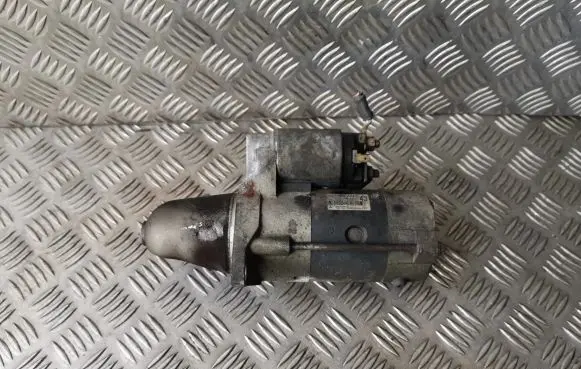 Subaru Impreza III Starter motor 23300AA620 M002T89071