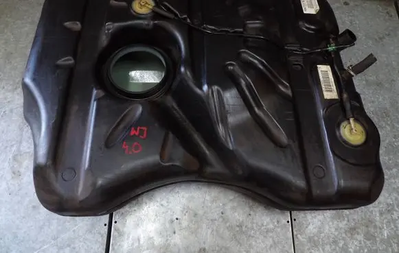 Jeep Grand Cherokee (WJ) Fuel tank 0086638