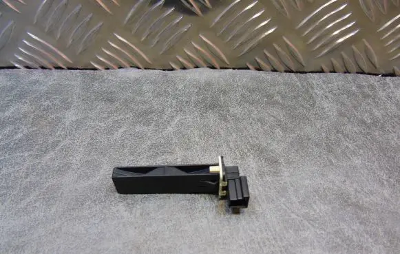 BMW 4 F32 F33 Oil temperature sensor 9238085