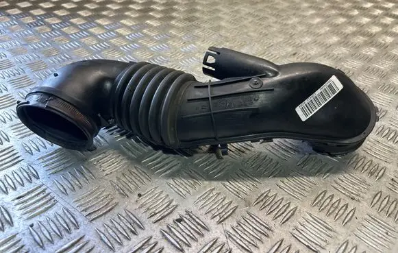 BMW 3 E90 E91 Air intake hose/pipe 7804846