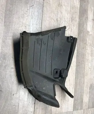 Volvo XC70 Front mudguard 31425011 BHFCA