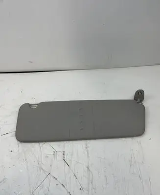 Renault Trafic III (X82) Sun visor