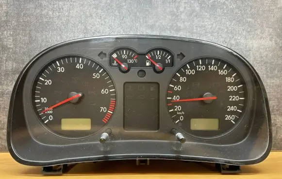 Volkswagen Golf IV Speedometer (instrument cluster) 1035100002