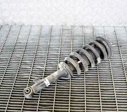 Mitsubishi L200 Front shock absorber/damper