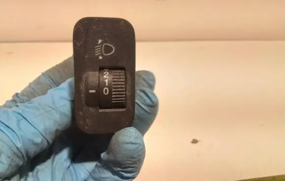 Honda Civic Headlight level height control switch M20010