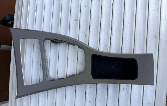 BMW 3 E90 E91 Gear shifter surround trim plastic 7118029 7118040