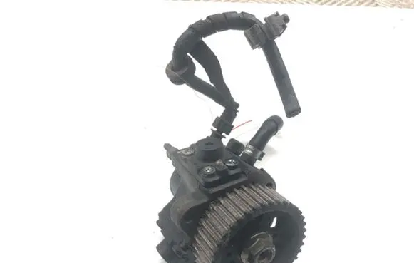 Fuel injection high pressure pump