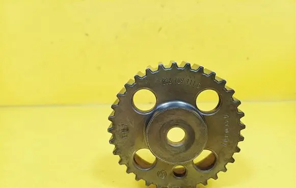 Volkswagen Polo IV 9N3 Timing chain sprocket 036109111G