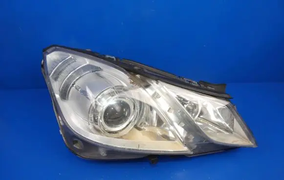 Mercedes-Benz E A207 Headlight/headlamp A2078200639 1ZT01173306 01173306027447