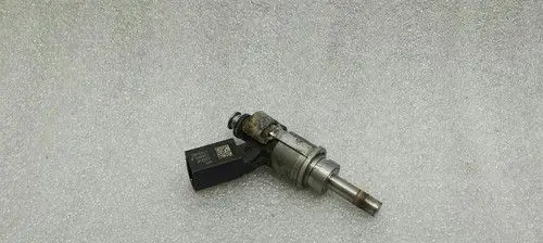 Audi A5 8T 8F Fuel injector 079036C