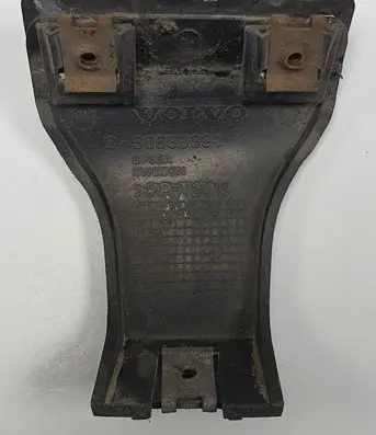 Volvo C70 Rear bumper mounting bracket 30633391