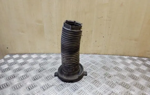 Land Rover Freelander 2 - LR2 Rear coil spring rubber mount 