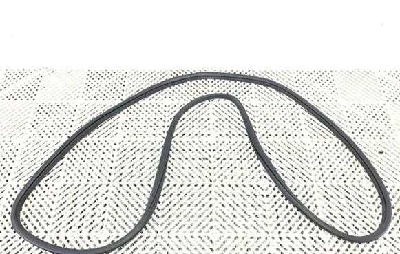 Honda CR-V Rubber seal front door (on door) 