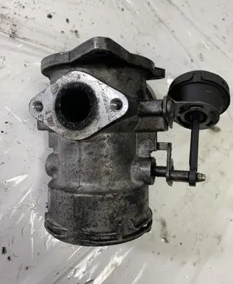 Volkswagen Touareg I EGR valve 070128070 070128070F