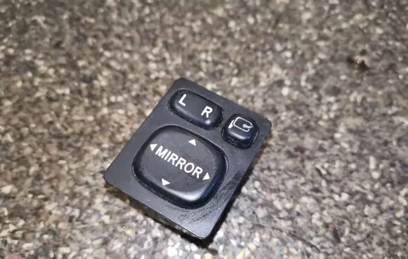 Toyota RAV 4 (XA30) Wing mirror switch 769747D 769747