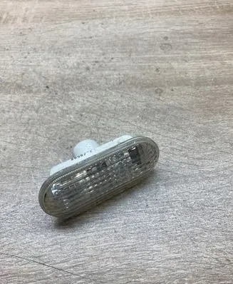 Ford Focus Front fender indicator light 4M5A13K309AA