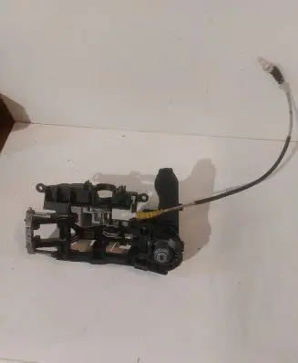 BMW 5 F10 F11 Front door soft close latching motor X2718722608 27082008