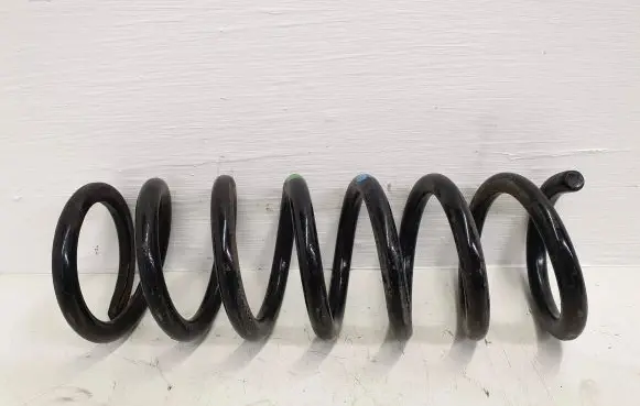 Lexus IS 220D-250-350 Rear coil spring