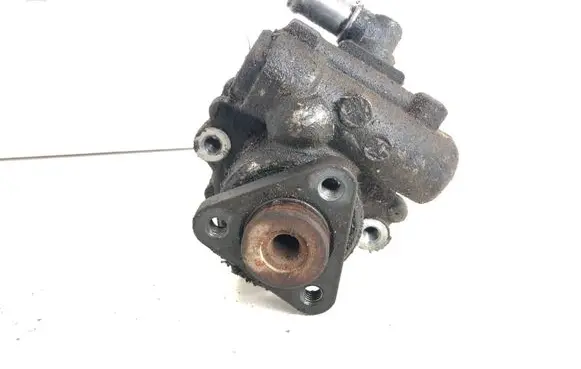 Audi A6 S6 C5 4B Power steering pump 4B0145155R