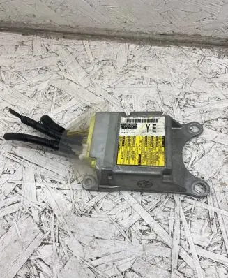Toyota Prius (XW30) Airbag control unit/module 8917047110