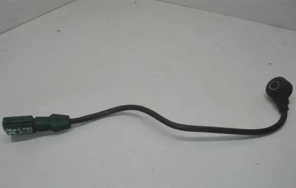 Audi A4 S4 B6 8E 8H Detonation knock sensor 