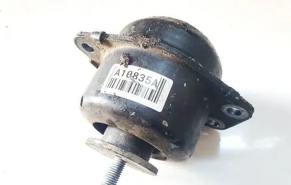 Saab 9-5 Engine mount bracket 